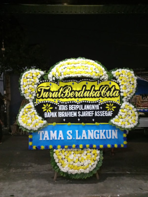 Papan Bunga Duka di Inuman