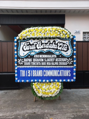 Papan Bunga Duka di Inuman